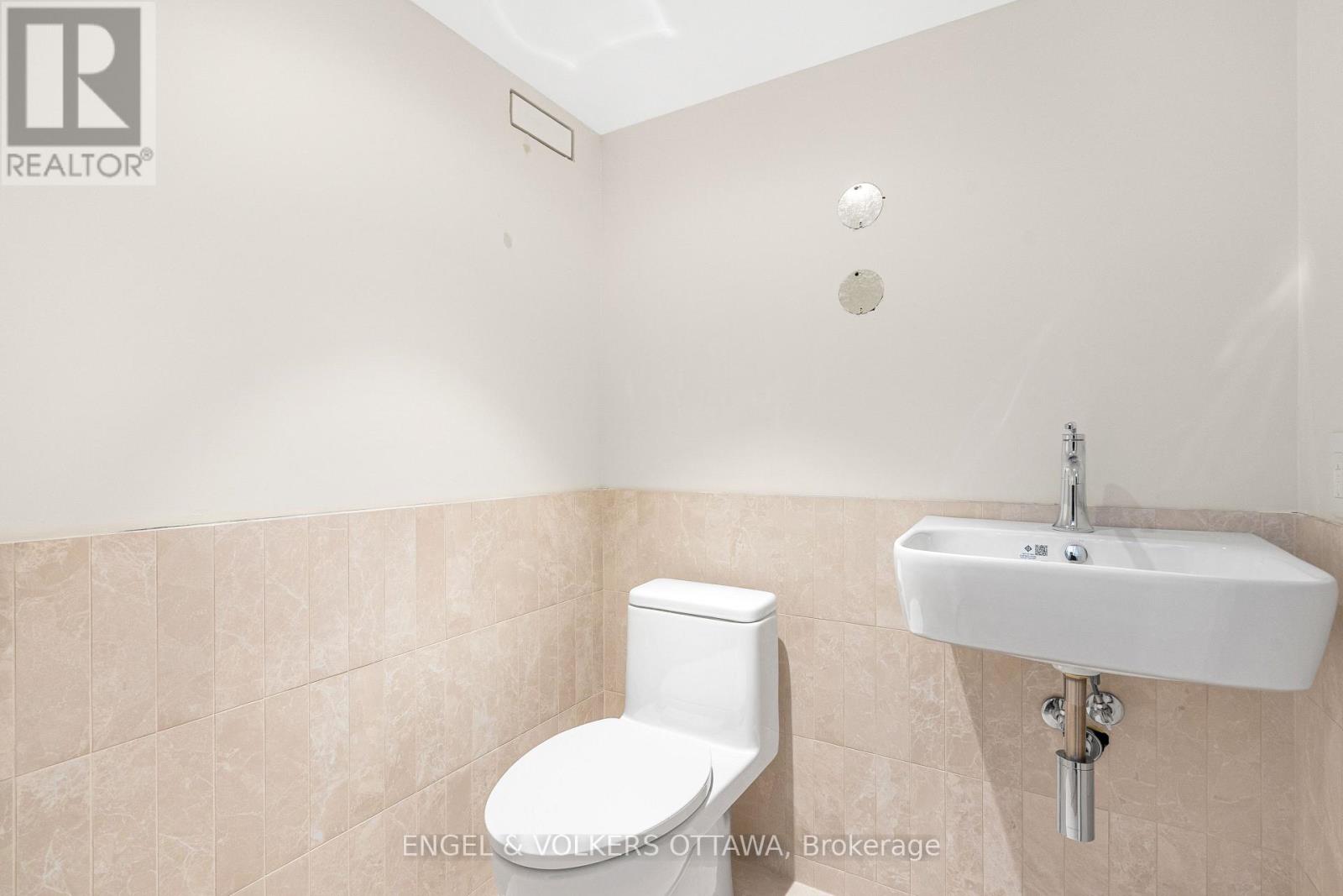 579 Melbourne Avenue, Ottawa, Ontario  K2A 1W7 - Photo 33 - X12690566