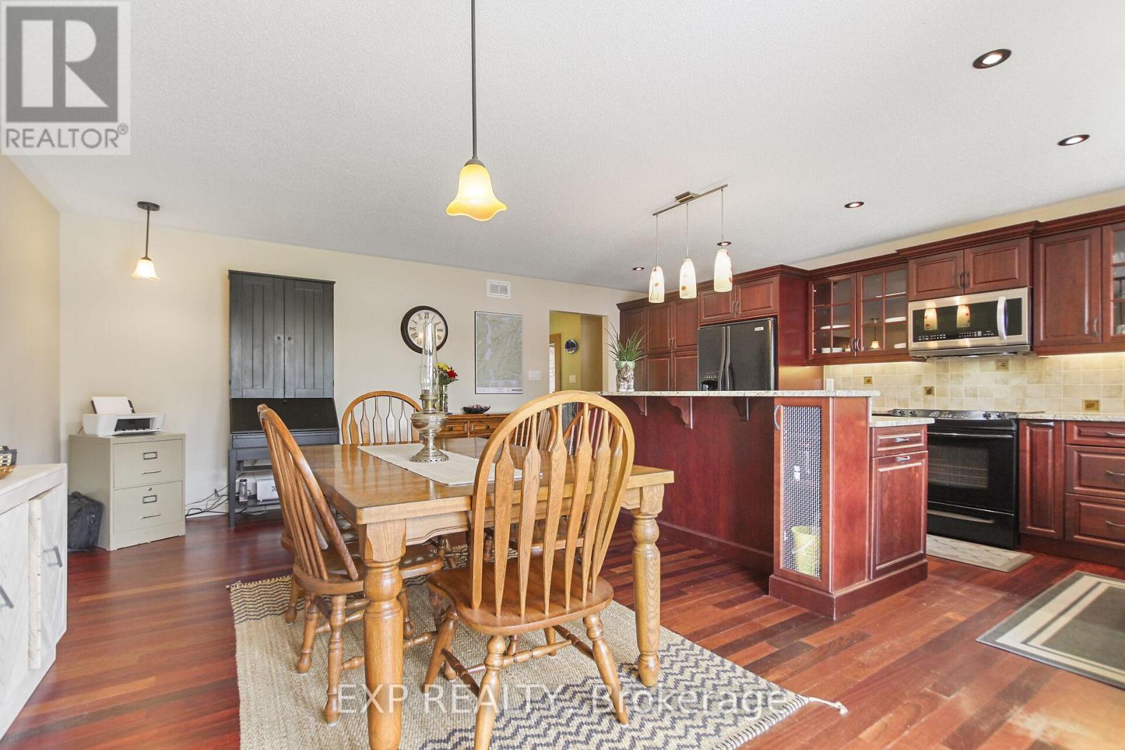 2186 Clyde Lake Road, Lanark Highlands, Ontario  K0G 1K0 - Photo 6 - X12690594