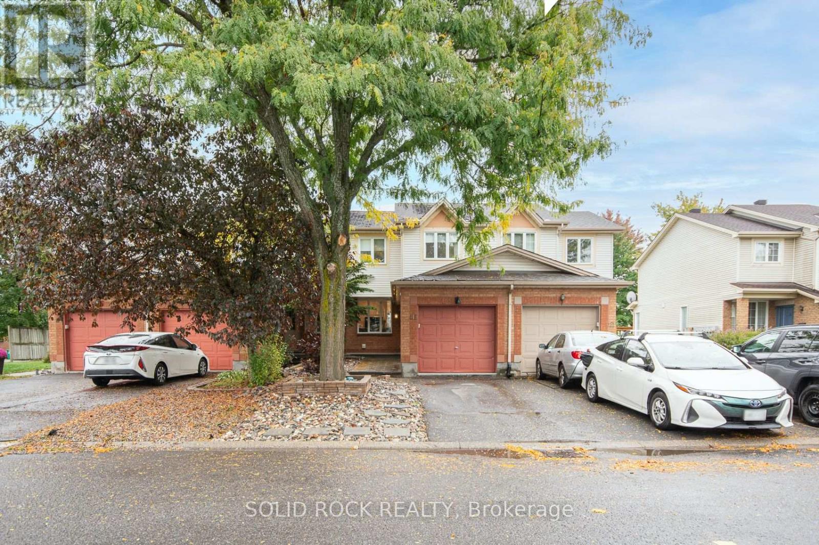 119 Kincardine Drive, Ottawa, Ontario  K2V 1B1 - Photo 2 - X12690606