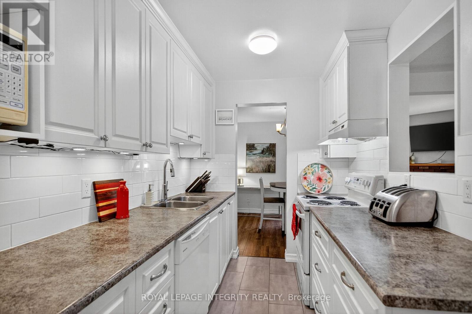 36 - 1867 Simard Drive, Ottawa, Ontario  K1C 3B8 - Photo 11 - X12690614