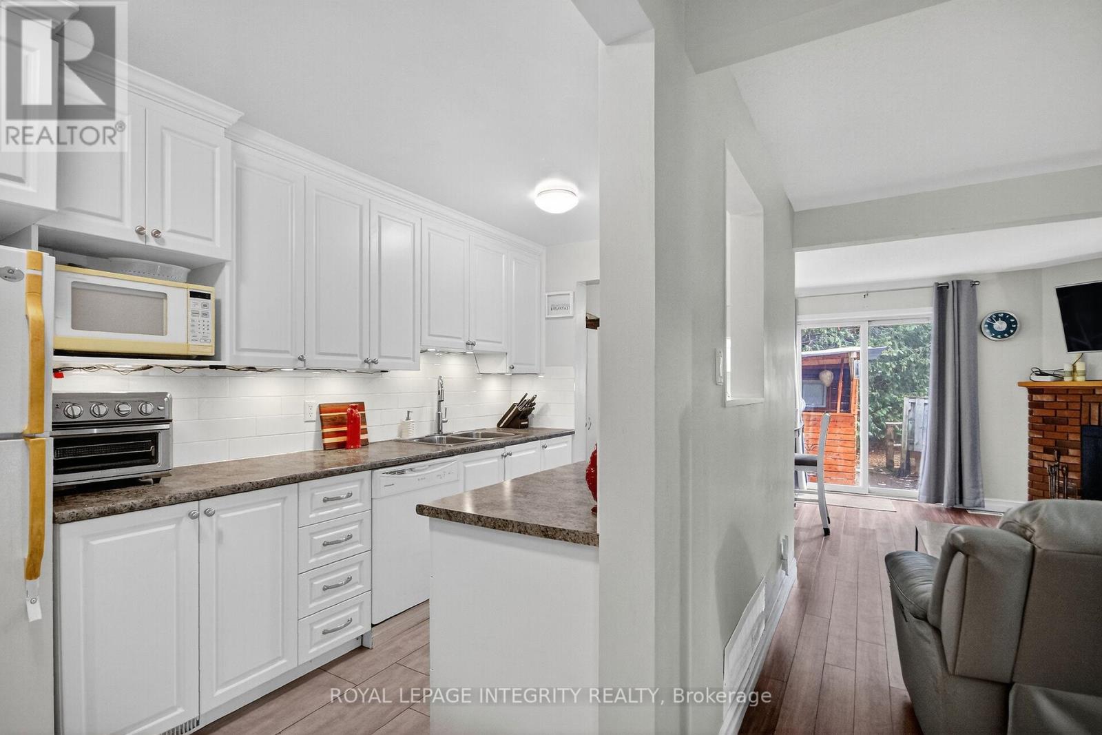 36 - 1867 Simard Drive, Ottawa, Ontario  K1C 3B8 - Photo 9 - X12690614