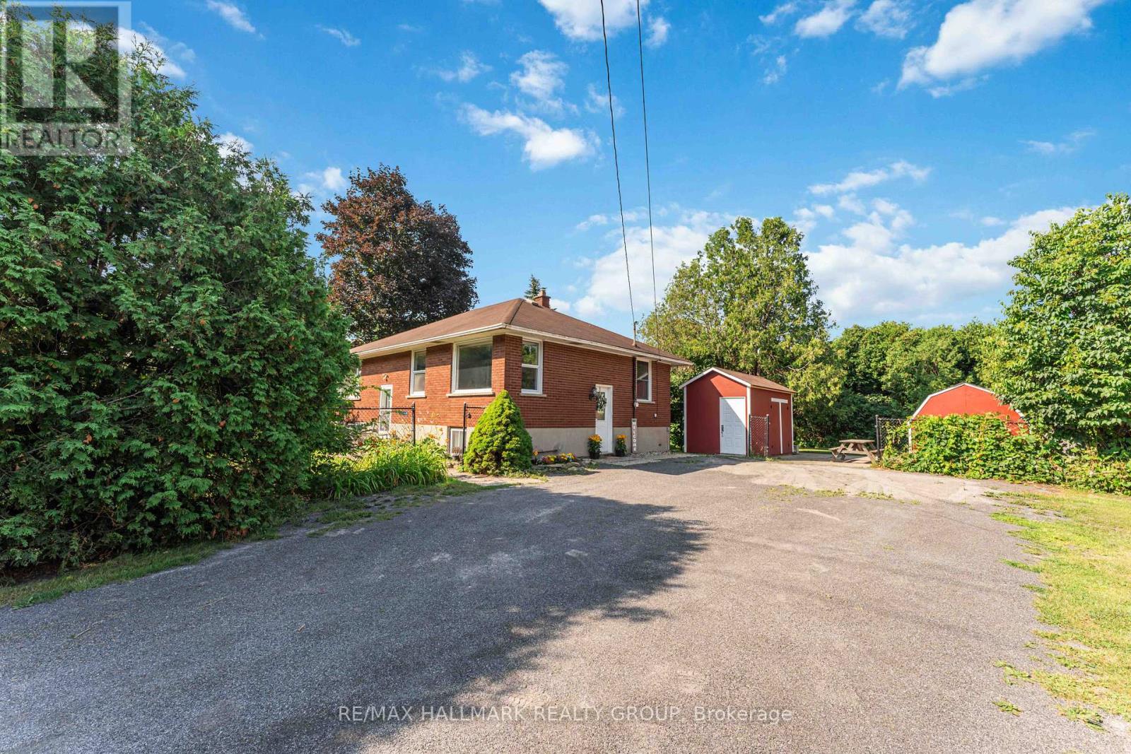 1250 Stagecoach Road, Ottawa, Ontario  K4P 1E2 - Photo 3 - X12690620