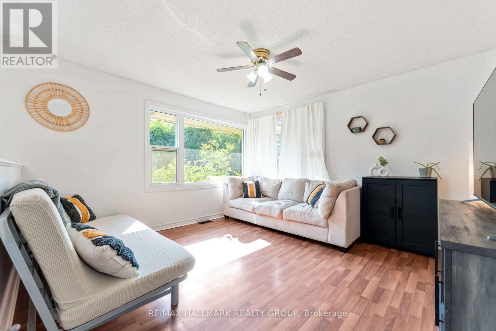 1250 Stagecoach Road, Ottawa, Ontario  K4P 1E2 - Photo 5 - X12690620