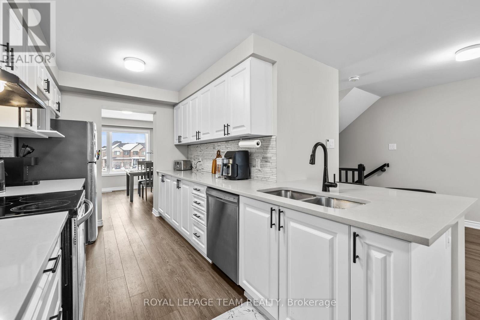 104 Kyanite Lane, Ottawa, Ontario  K2J 7B5 - Photo 16 - X12690672