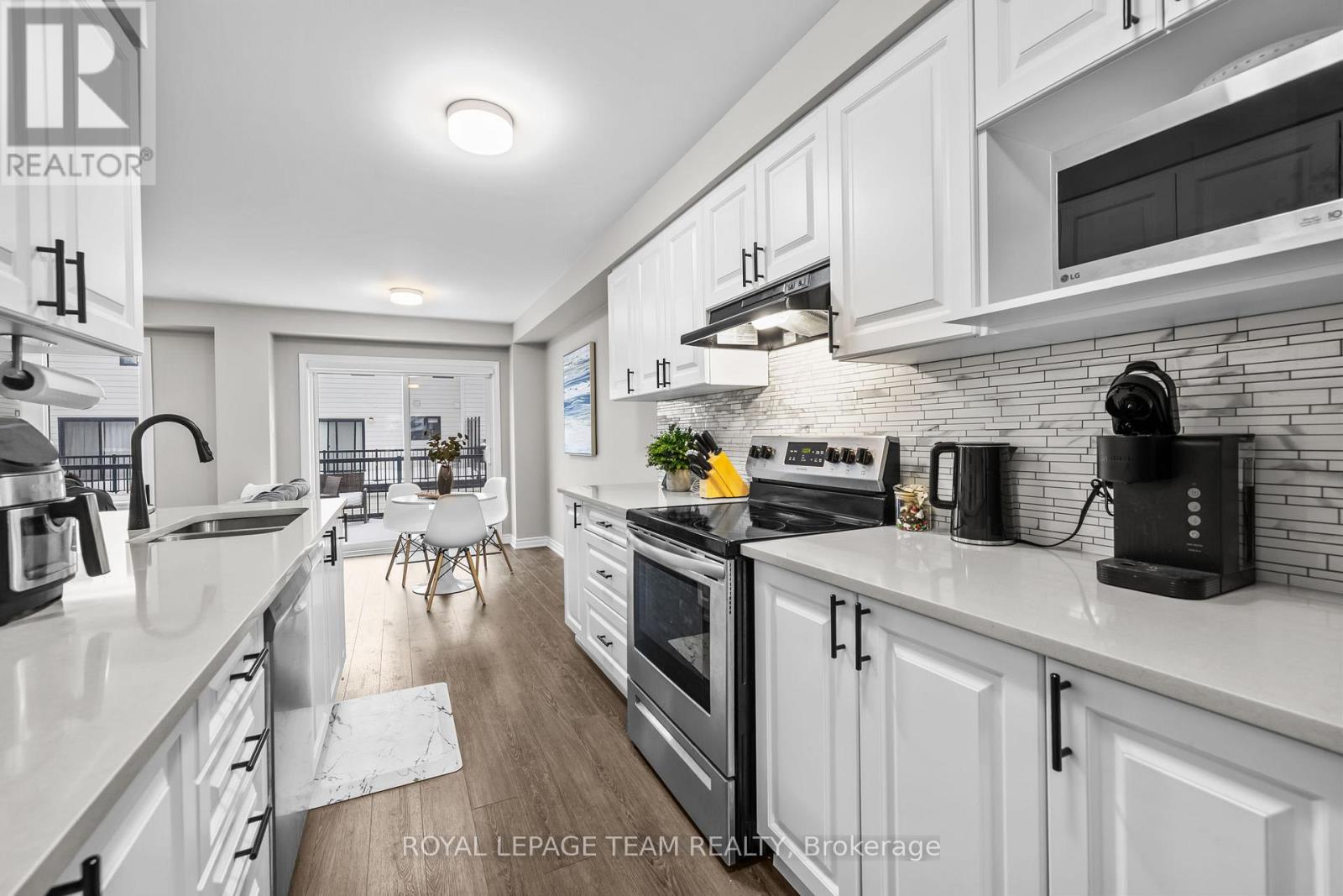 104 Kyanite Lane, Ottawa, Ontario  K2J 7B5 - Photo 17 - X12690672