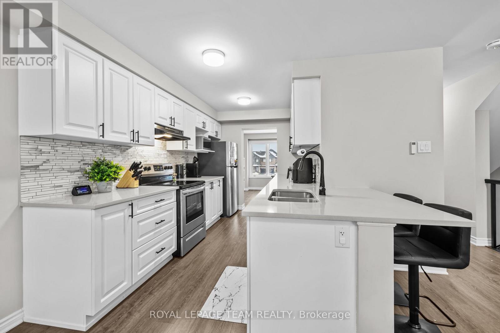 104 Kyanite Lane, Ottawa, Ontario  K2J 7B5 - Photo 18 - X12690672