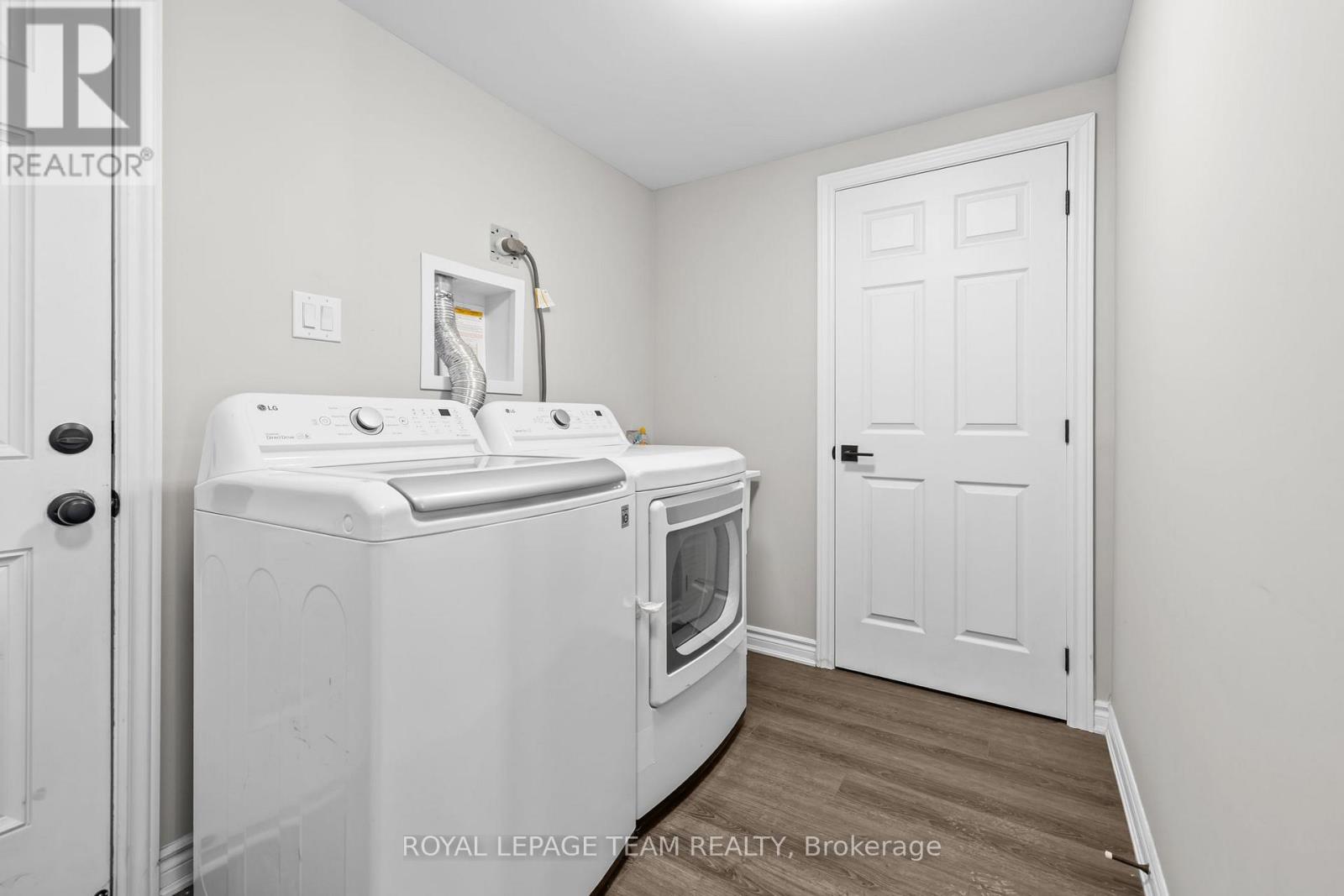 104 Kyanite Lane, Ottawa, Ontario  K2J 7B5 - Photo 33 - X12690672