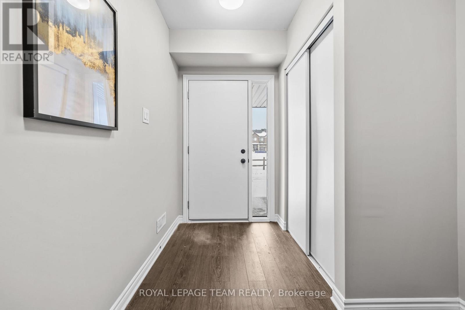 104 Kyanite Lane, Ottawa, Ontario  K2J 7B5 - Photo 5 - X12690672