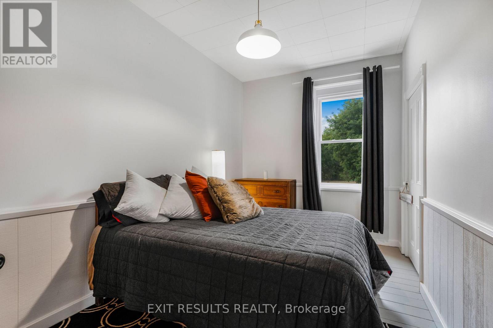 17980 Macleod Road, North Stormont, Ontario  K0C 1T0 - Photo 13 - X12690704