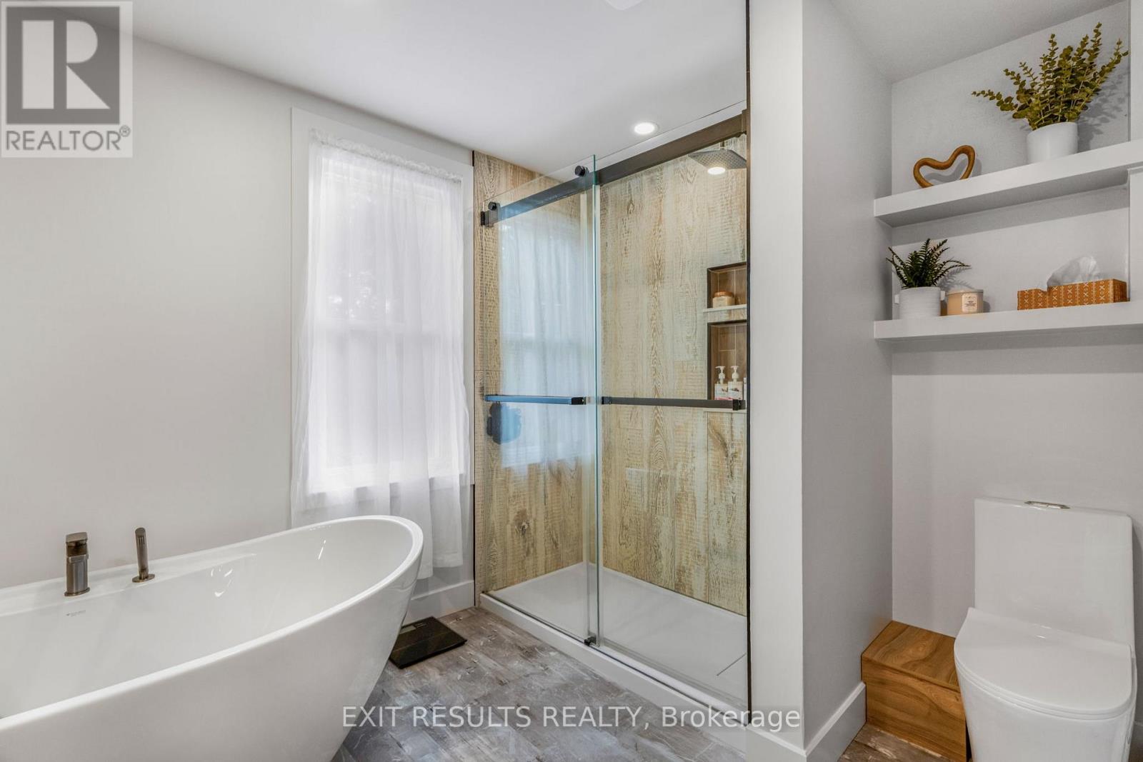 17980 Macleod Road, North Stormont, Ontario  K0C 1T0 - Photo 16 - X12690704