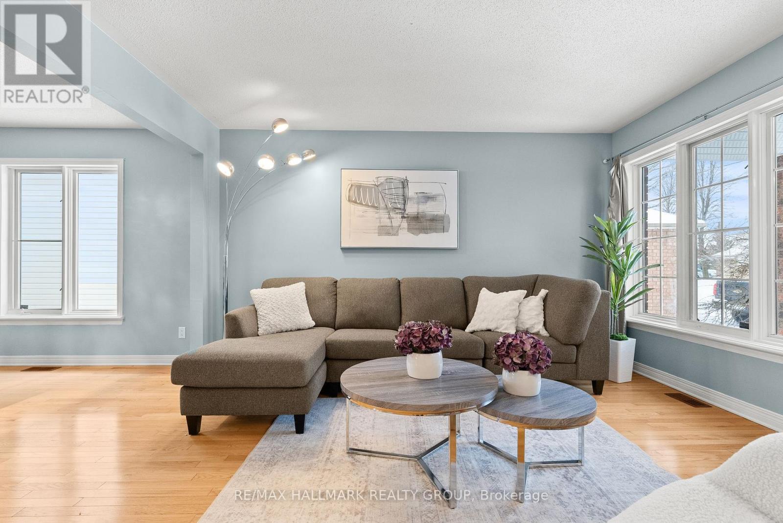 9 New Deighton Crescent, Ottawa, Ontario  K2G 6H7 - Photo 10 - X12690728