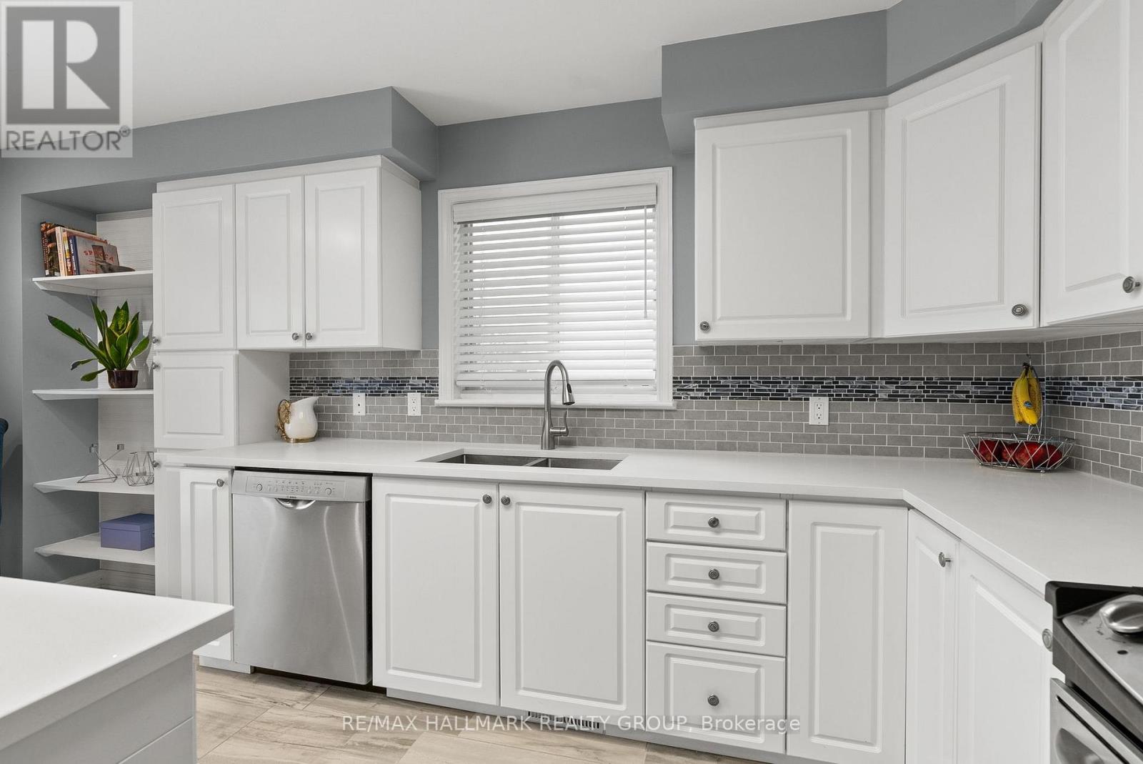 9 New Deighton Crescent, Ottawa, Ontario  K2G 6H7 - Photo 24 - X12690728