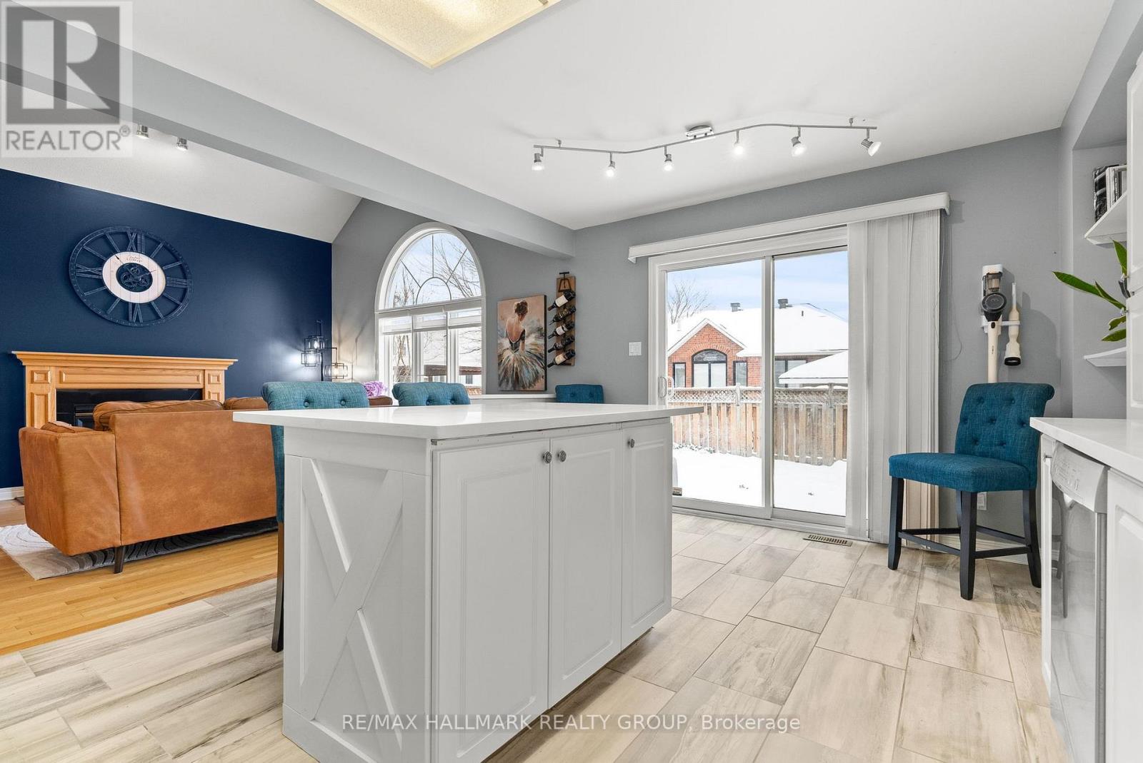 9 New Deighton Crescent, Ottawa, Ontario  K2G 6H7 - Photo 26 - X12690728