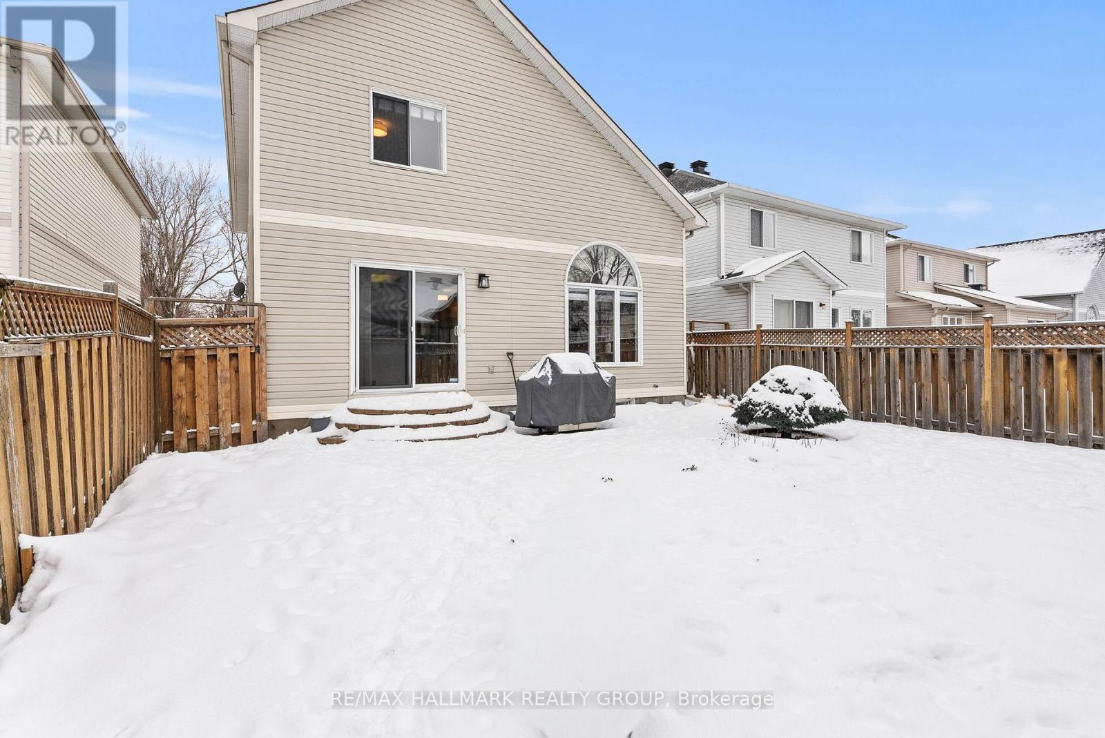 9 New Deighton Crescent, Ottawa, Ontario  K2G 6H7 - Photo 47 - X12690728