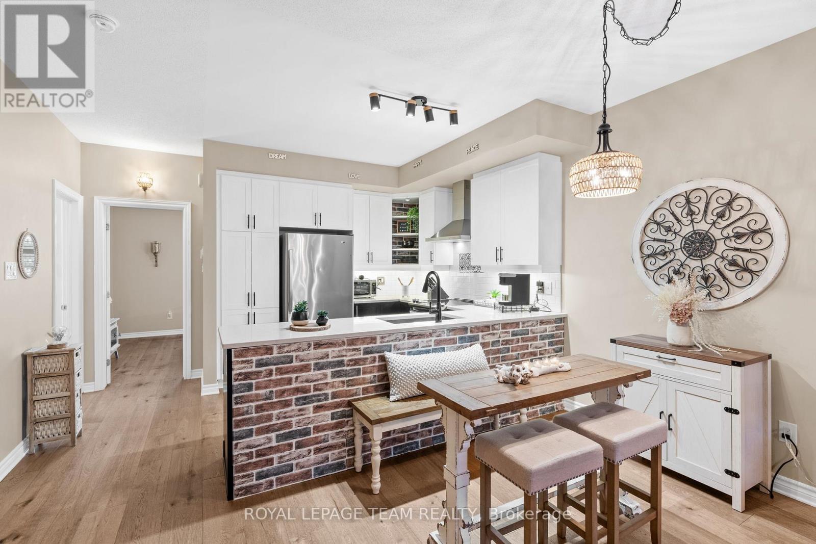 298 Pembina Private, Ottawa, Ontario K4M 0G7 - Photo 13 - X12690758