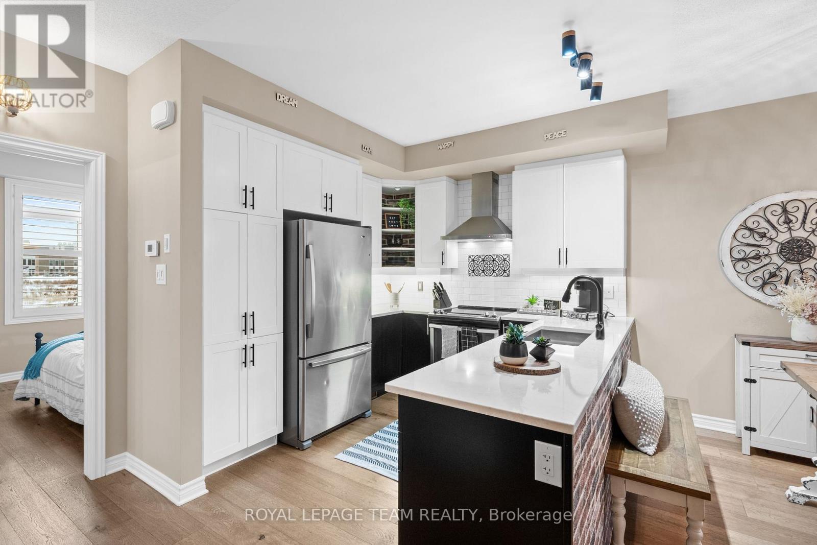 298 Pembina Private, Ottawa, Ontario K4M 0G7 - Photo 15 - X12690758