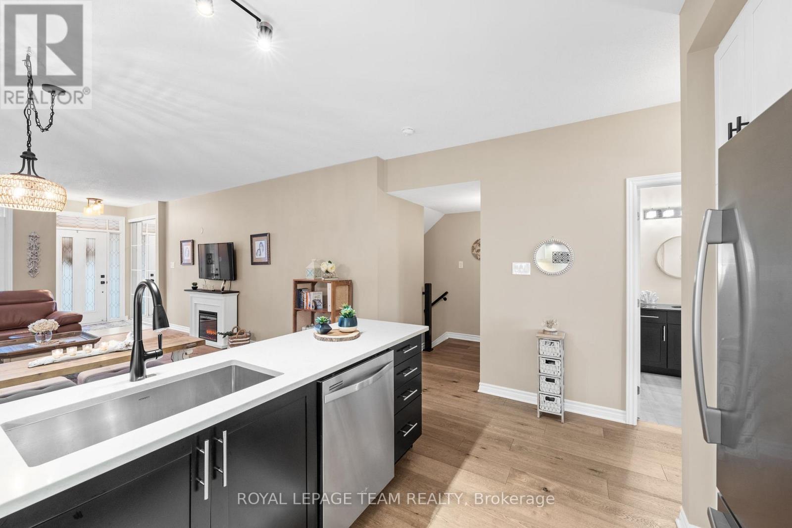 298 Pembina Private, Ottawa, Ontario K4M 0G7 - Photo 19 - X12690758