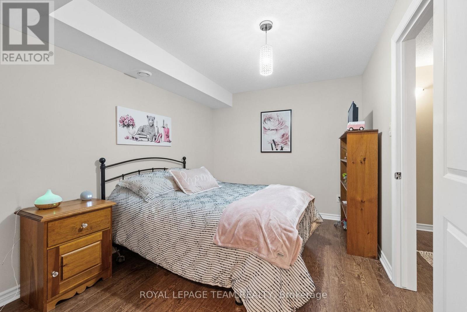 298 Pembina Private, Ottawa, Ontario K4M 0G7 - Photo 35 - X12690758