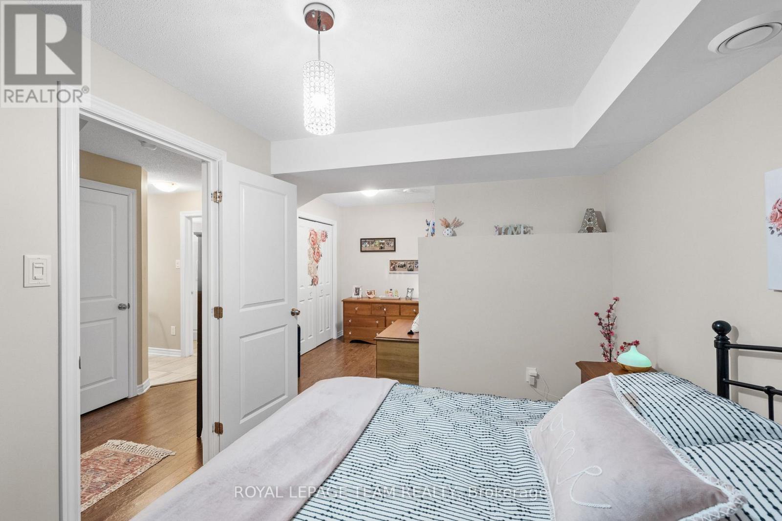 298 Pembina Private, Ottawa, Ontario K4M 0G7 - Photo 36 - X12690758
