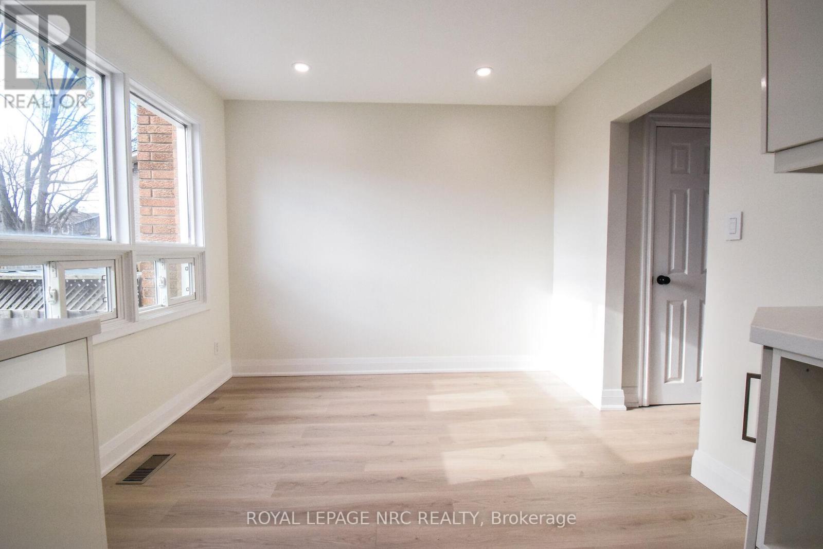 256 Scott Street, St. Catharines, Ontario  L2N 1H8 - Photo 13 - X12690486