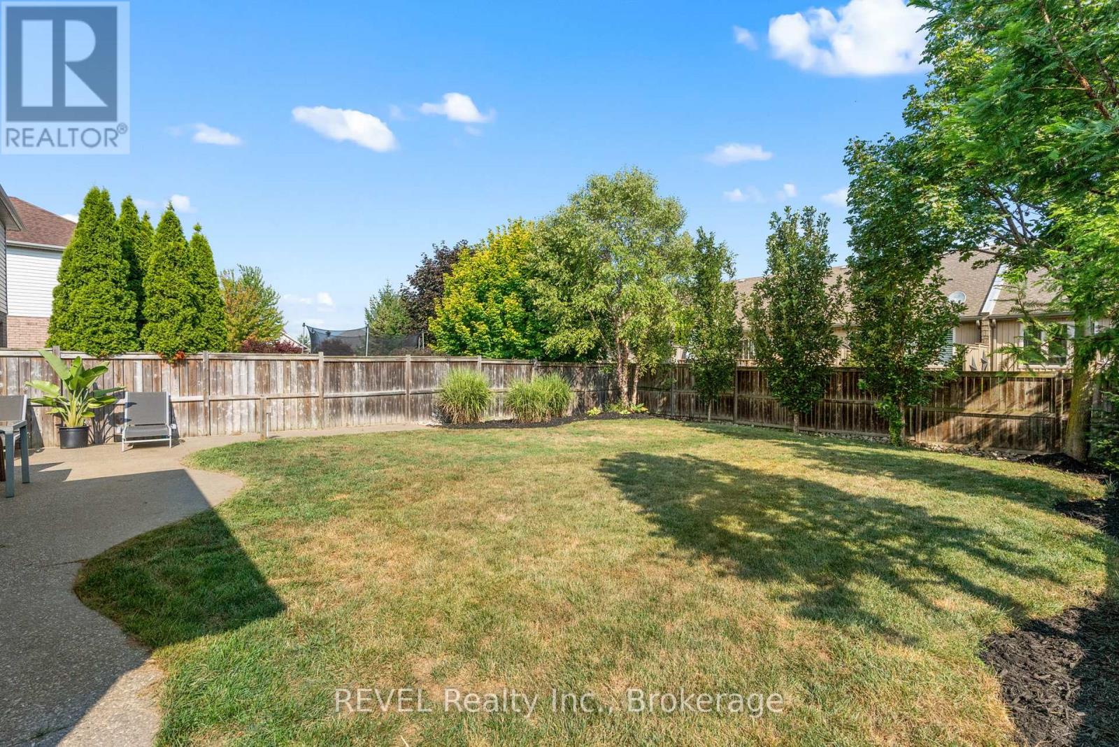 99 Loretta Drive, Niagara-On-The-Lake (Virgil), Ontario  L0S 1T0 - Photo 25 - X12690674