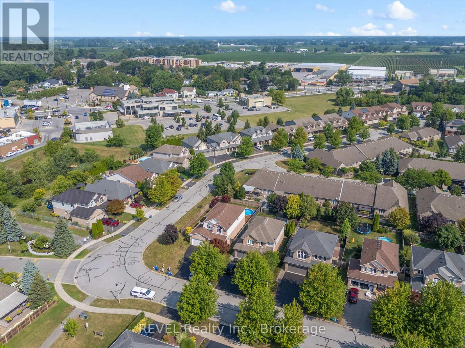 99 Loretta Drive, Niagara-On-The-Lake (Virgil), Ontario  L0S 1T0 - Photo 31 - X12690674