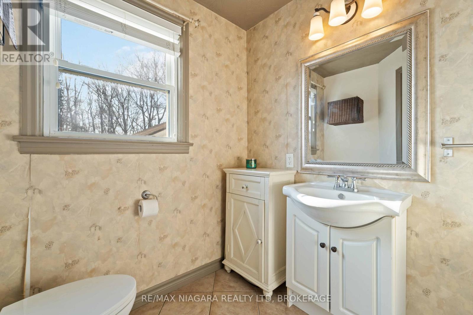 1671 Third Street Louth Street, St. Catharines, Ontario  L2R 6P9 - Photo 11 - X12690706