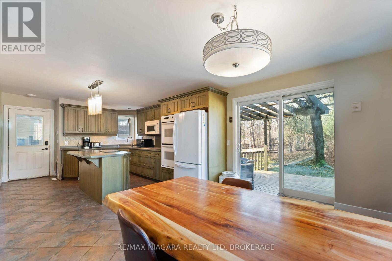 1671 Third Street Louth Street, St. Catharines, Ontario  L2R 6P9 - Photo 5 - X12690706