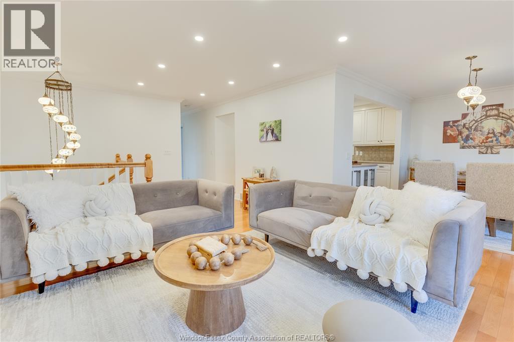 9577 Midfield Crescent, Windsor, Ontario  N8R 1W9 - Photo 12 - 26000931