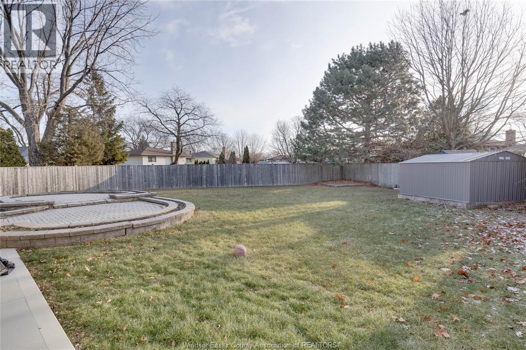 9577 Midfield Crescent, Windsor, Ontario  N8R 1W9 - Photo 45 - 26000931