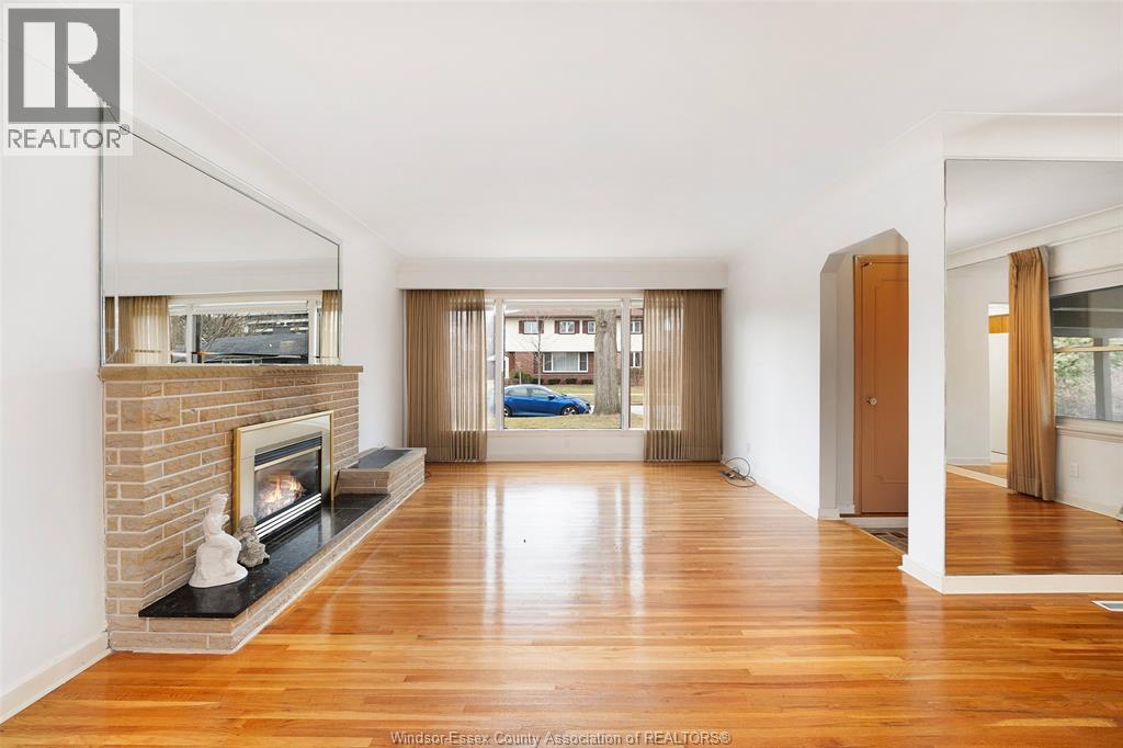 244 Buckingham Drive, Windsor, Ontario N8S 2C6 - Photo 12 - 26000850