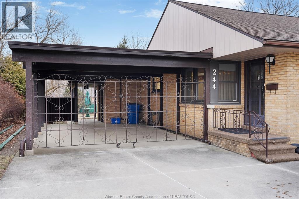 244 Buckingham Drive, Windsor, Ontario N8S 2C6 - Photo 4 - 26000850
