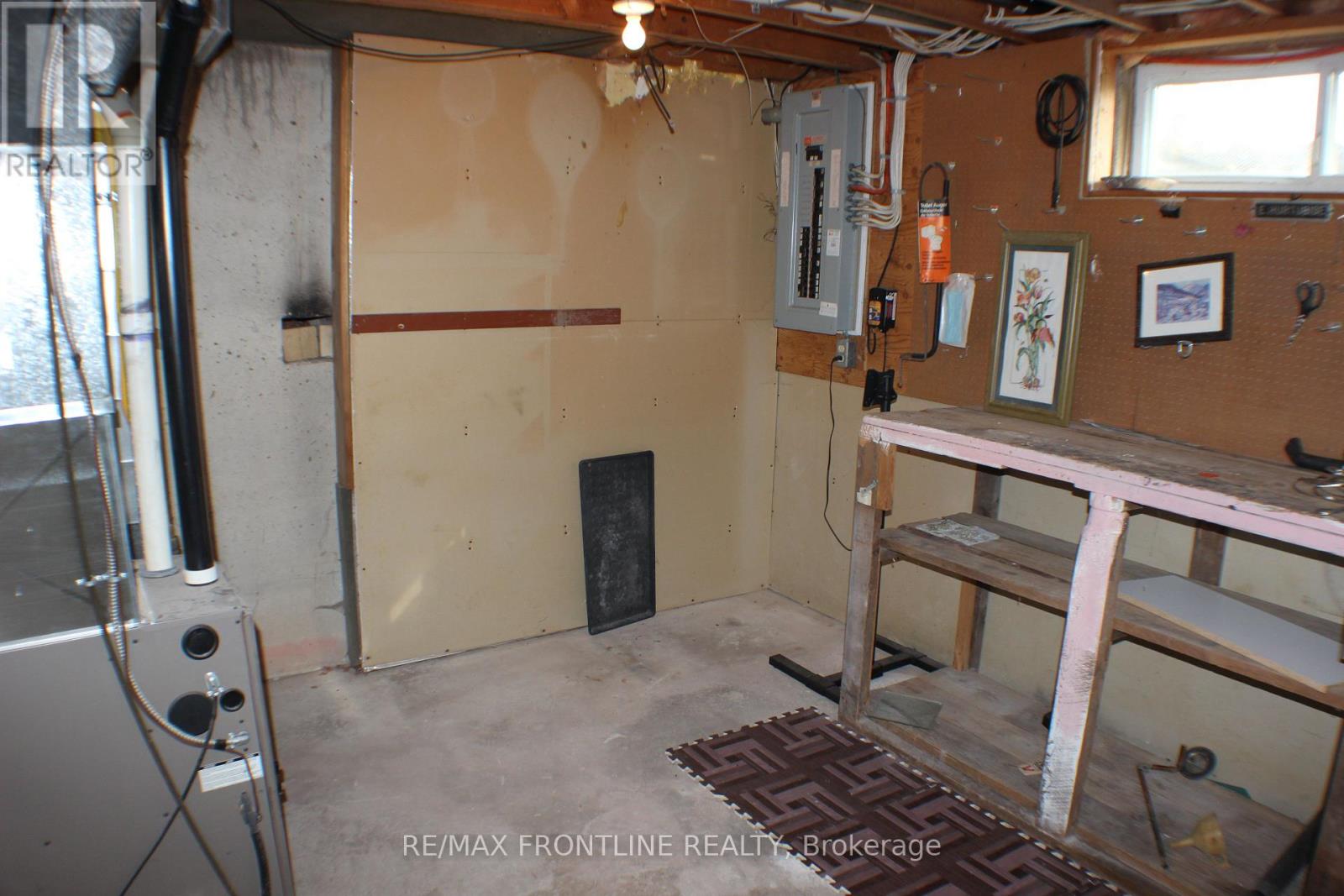 192 Hall Shore Road, Lanark Highlands, Ontario  K0G 1M0 - Photo 25 - X12690666