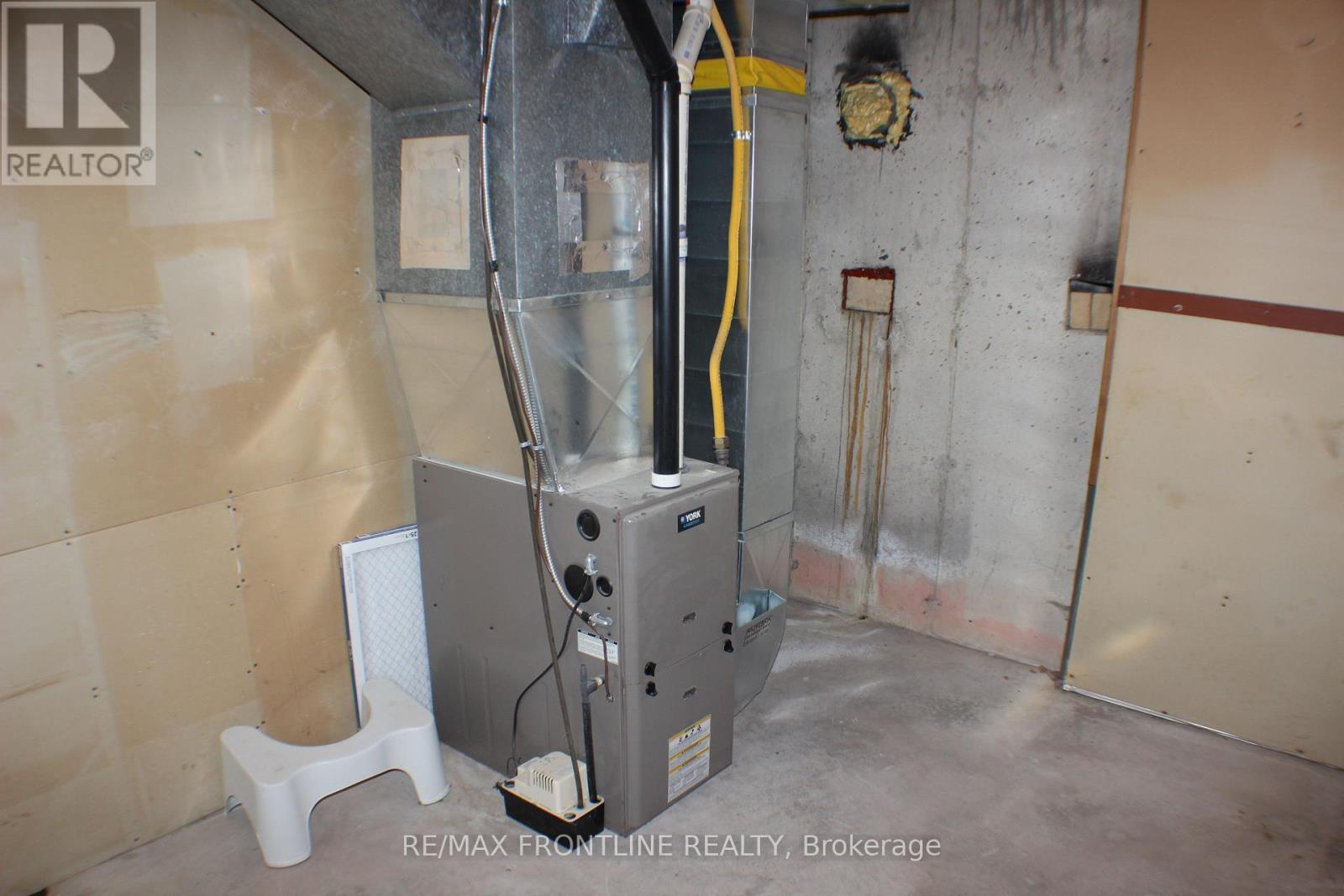 192 Hall Shore Road, Lanark Highlands, Ontario  K0G 1M0 - Photo 26 - X12690666