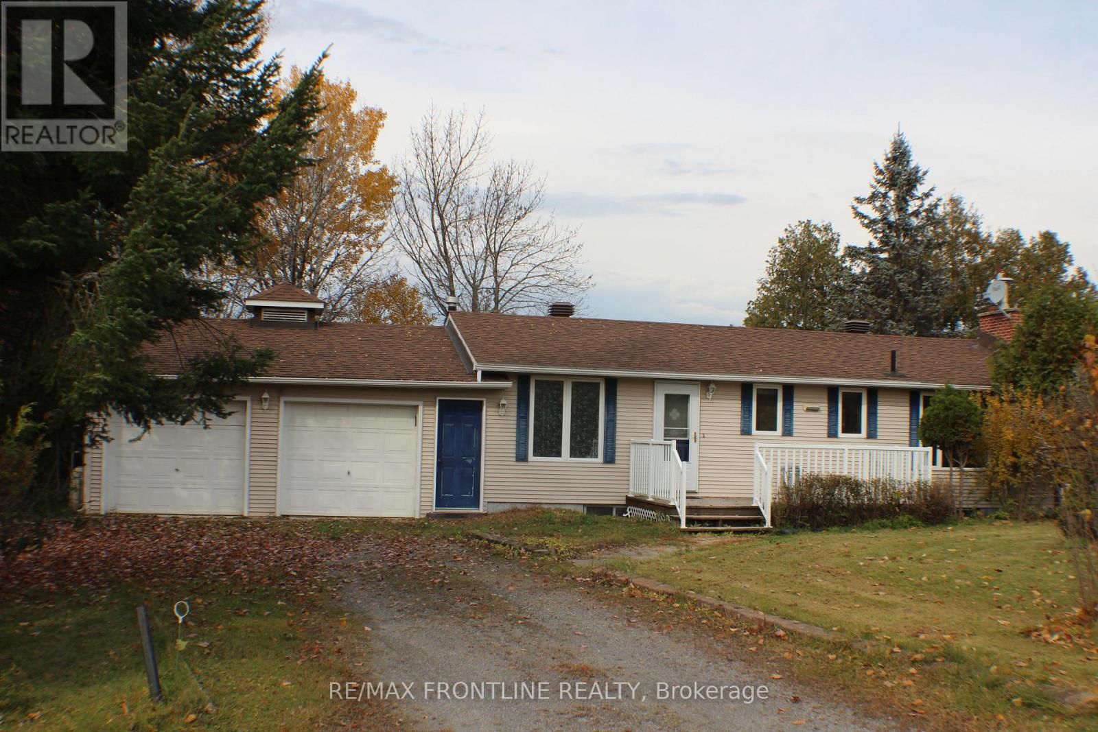 192 Hall Shore Road, Lanark Highlands, Ontario  K0G 1M0 - Photo 5 - X12690666