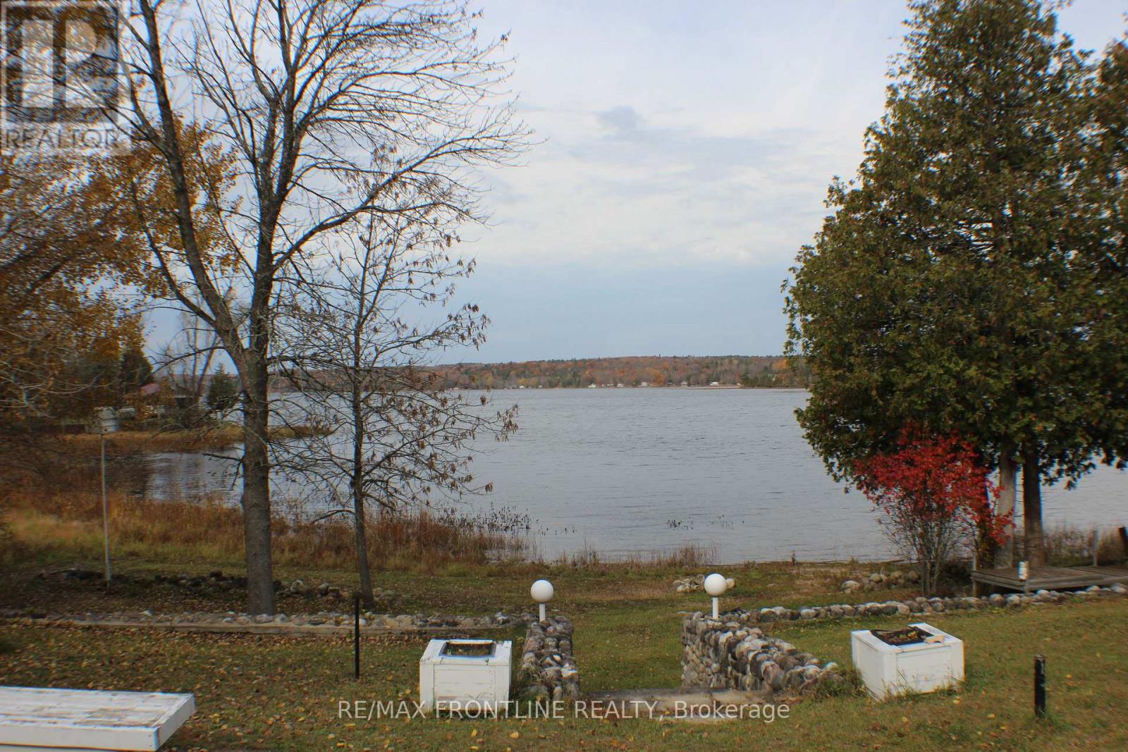 192 Hall Shore Road, Lanark Highlands, Ontario  K0G 1M0 - Photo 8 - X12690666