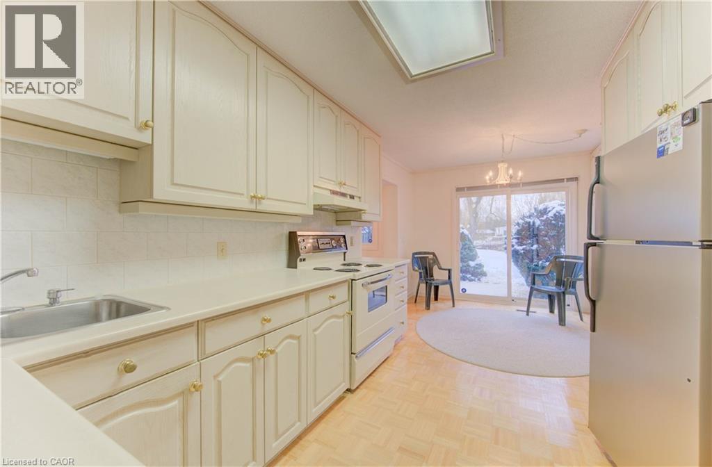 121 University Avenue E Unit# 52, Waterloo, Ontario  N2J 4J1 - Photo 8 - 40791404