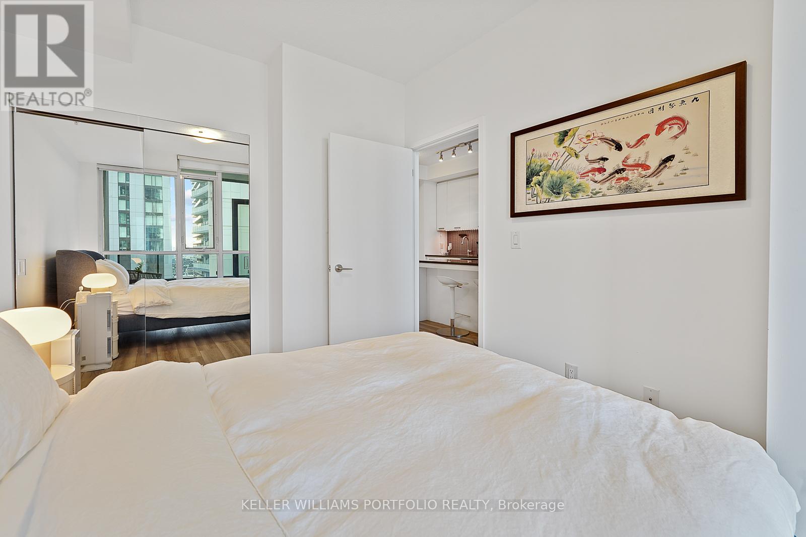 2711 - 295 Adelaide Street W, Toronto, Ontario  M5V 0L4 - Photo 20 - C12690512