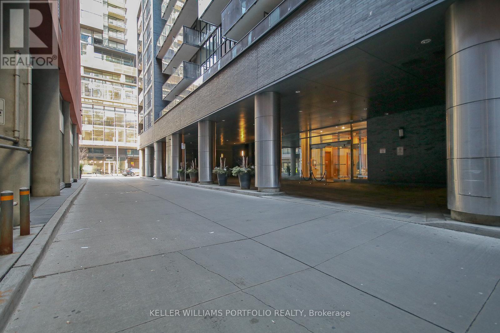 2711 - 295 Adelaide Street W, Toronto, Ontario  M5V 0L4 - Photo 29 - C12690512