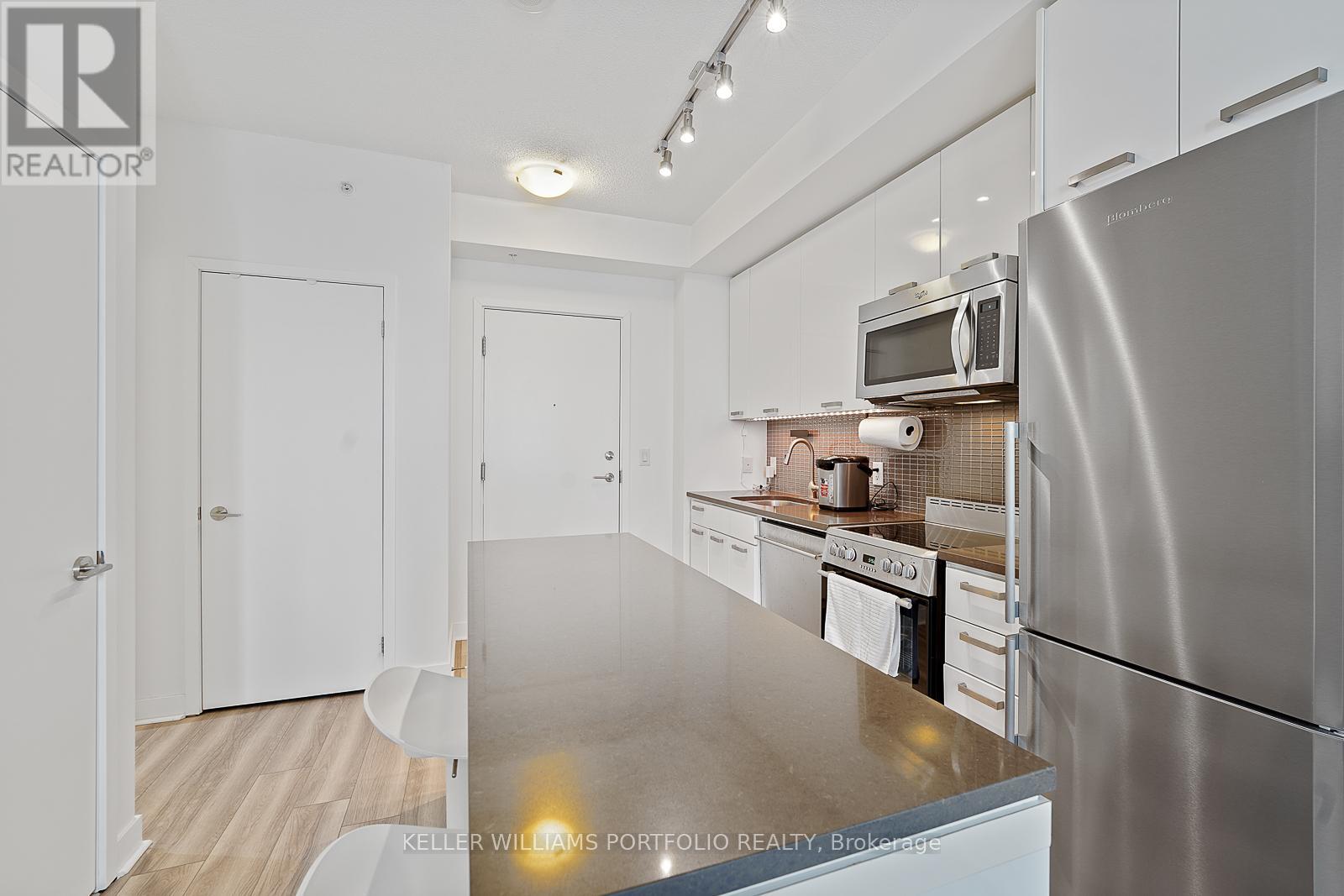 2711 - 295 Adelaide Street W, Toronto, Ontario  M5V 0L4 - Photo 9 - C12690512