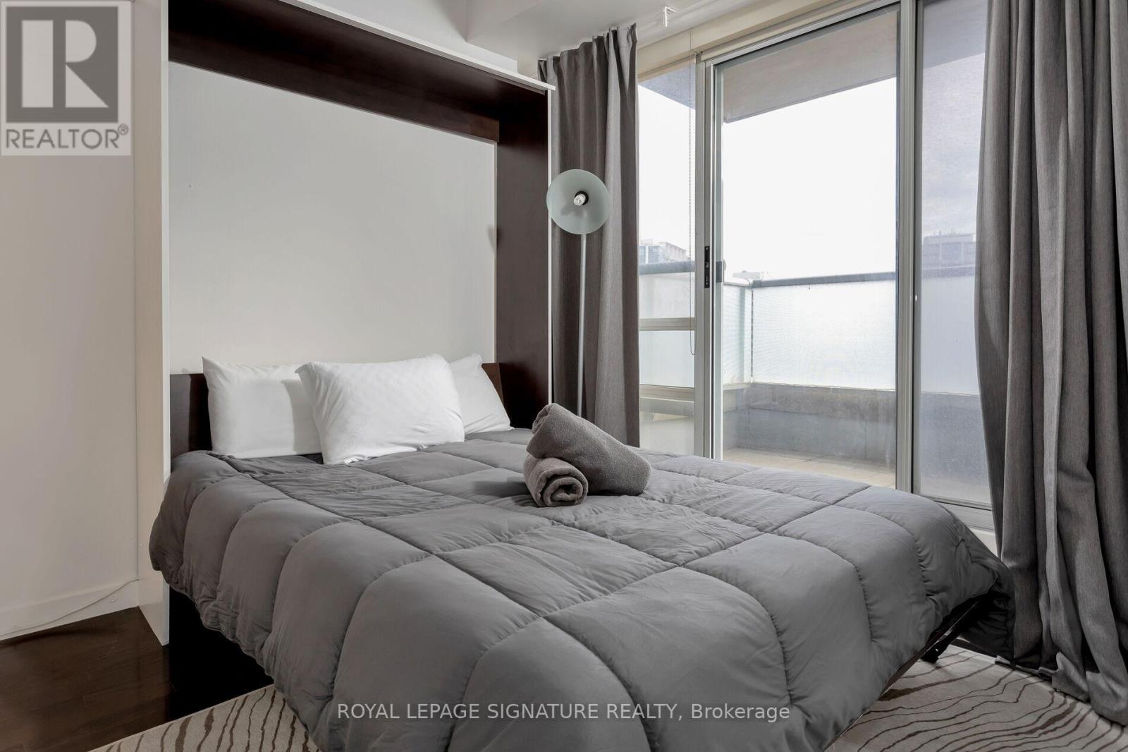 Lph18 - 1 Shaw Street, Toronto, Ontario  M6K 0A1 - Photo 12 - C12690574