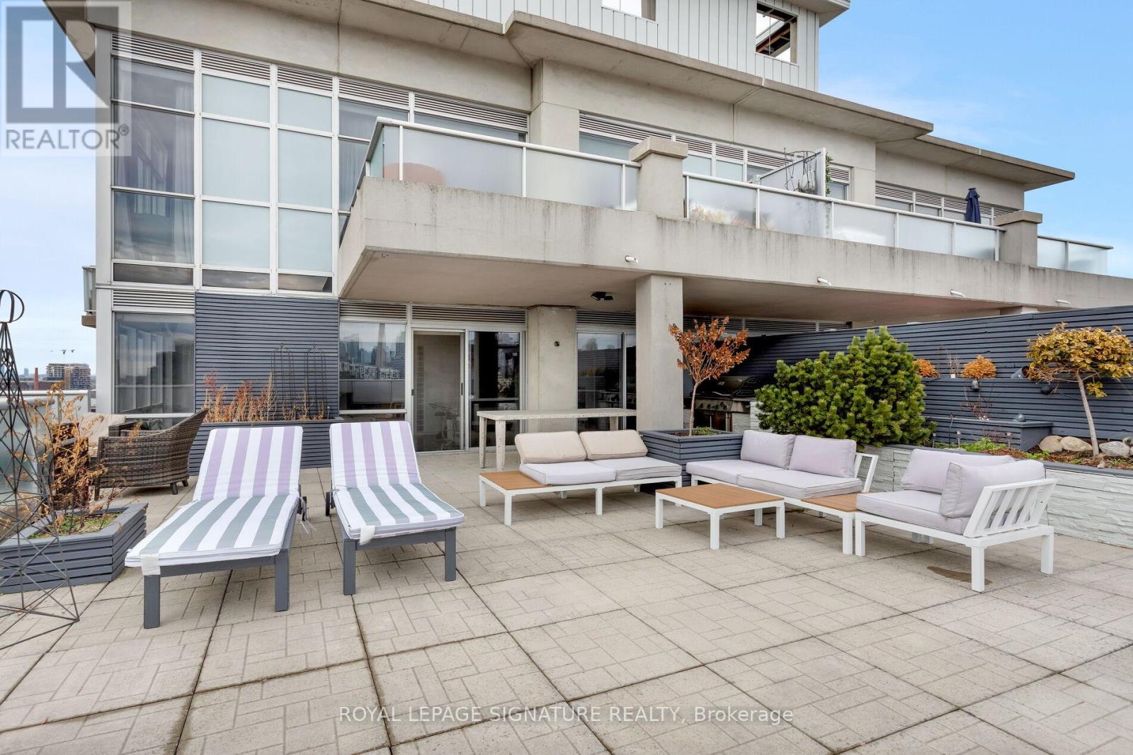 Lph18 - 1 Shaw Street, Toronto, Ontario  M6K 0A1 - Photo 16 - C12690574