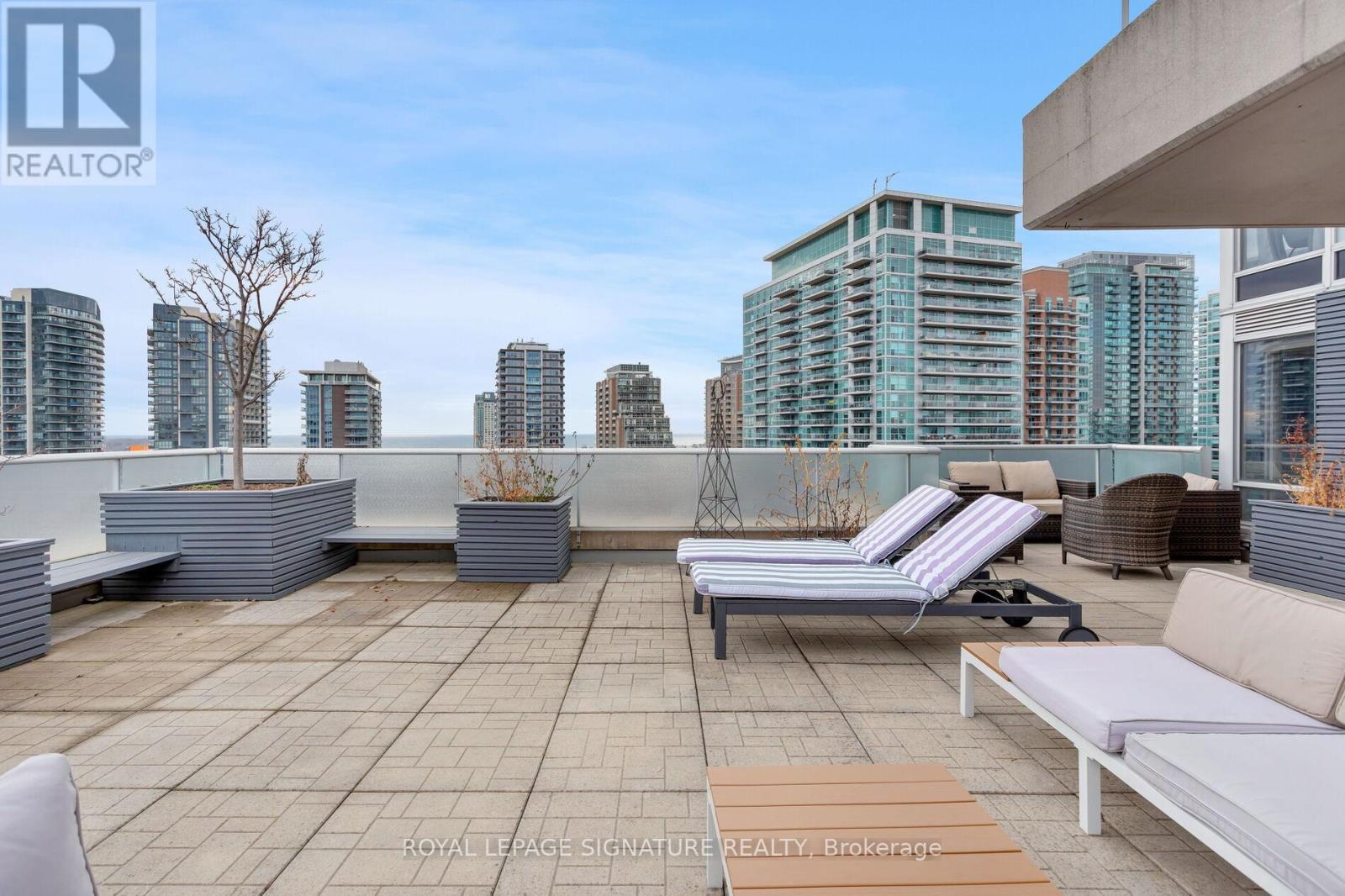 Lph18 - 1 Shaw Street, Toronto, Ontario  M6K 0A1 - Photo 18 - C12690574