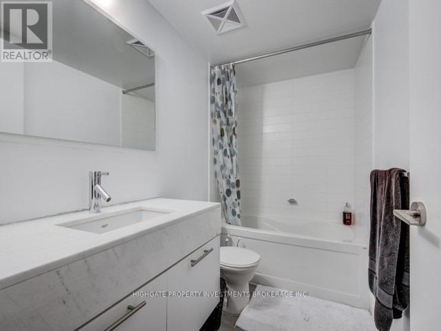 212 - 21 Nelson Street, Toronto, Ontario  M5V 1T8 - Photo 13 - C12690618