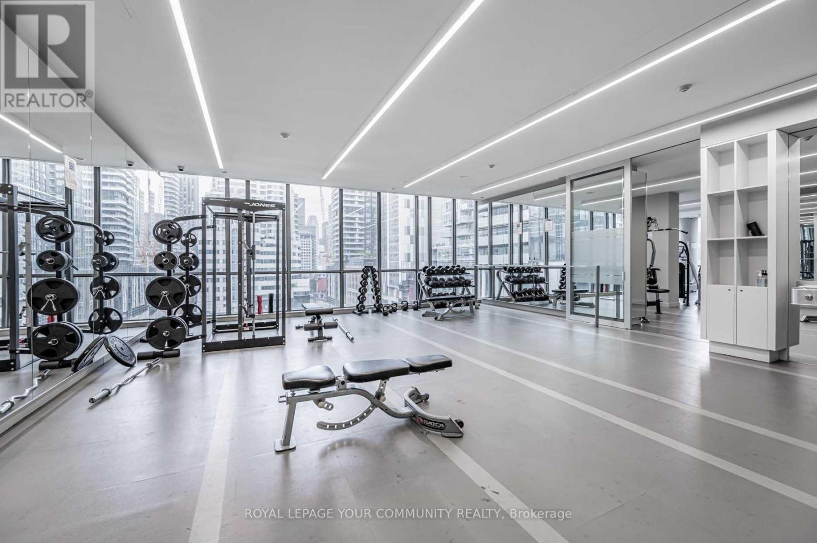 1708 - 8 Charlotte Street, Toronto, Ontario  M5V 0K4 - Photo 14 - C12690642