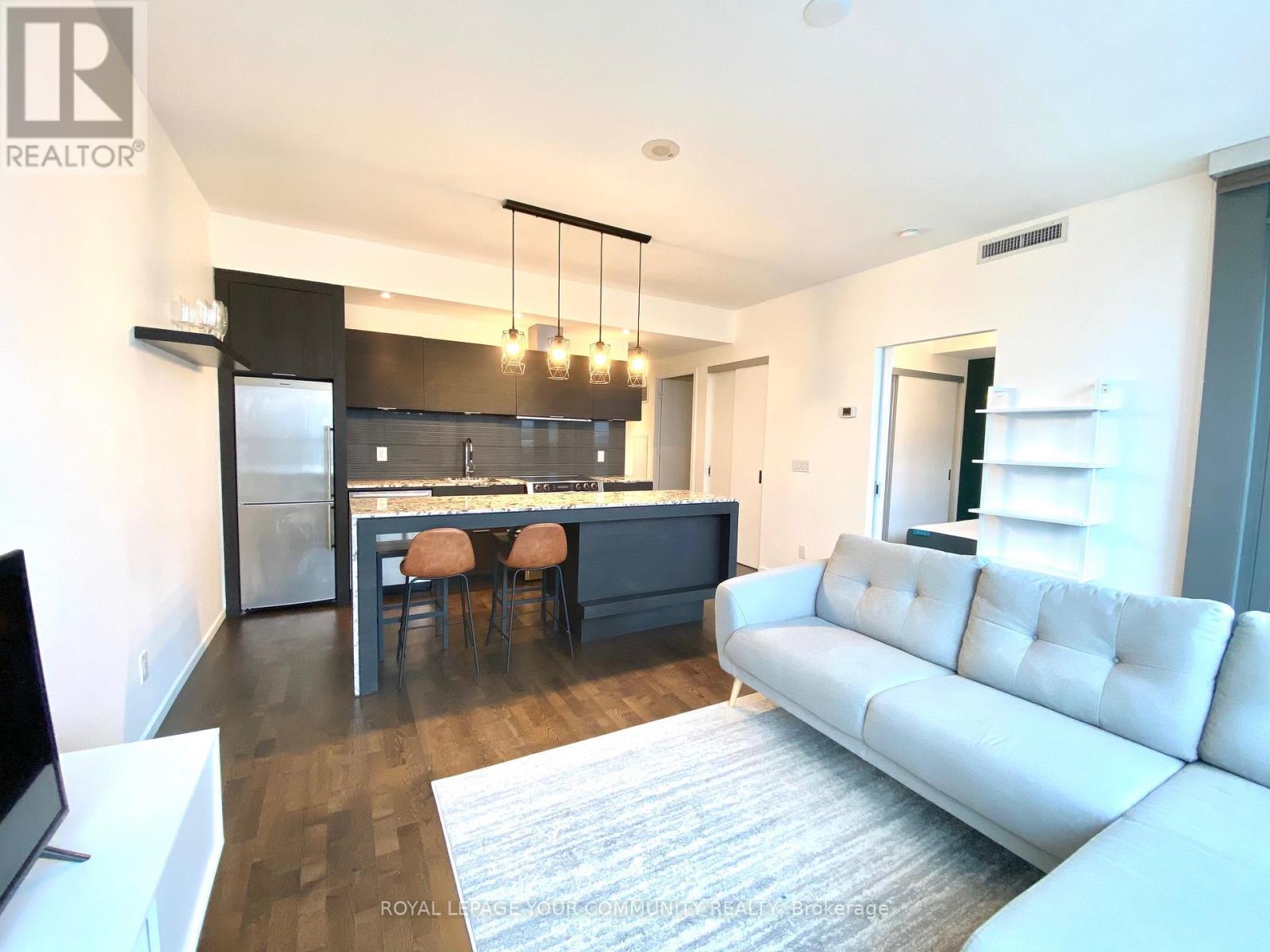 1708 - 8 Charlotte Street, Toronto, Ontario  M5V 0K4 - Photo 3 - C12690642