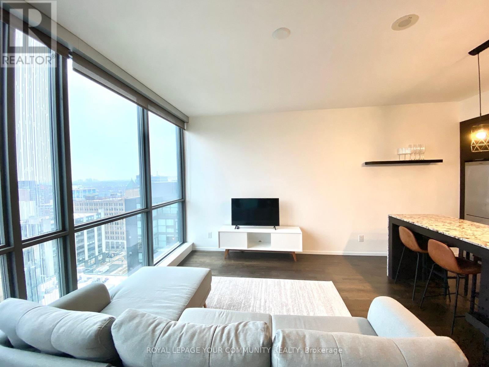 1708 - 8 Charlotte Street, Toronto, Ontario  M5V 0K4 - Photo 9 - C12690642