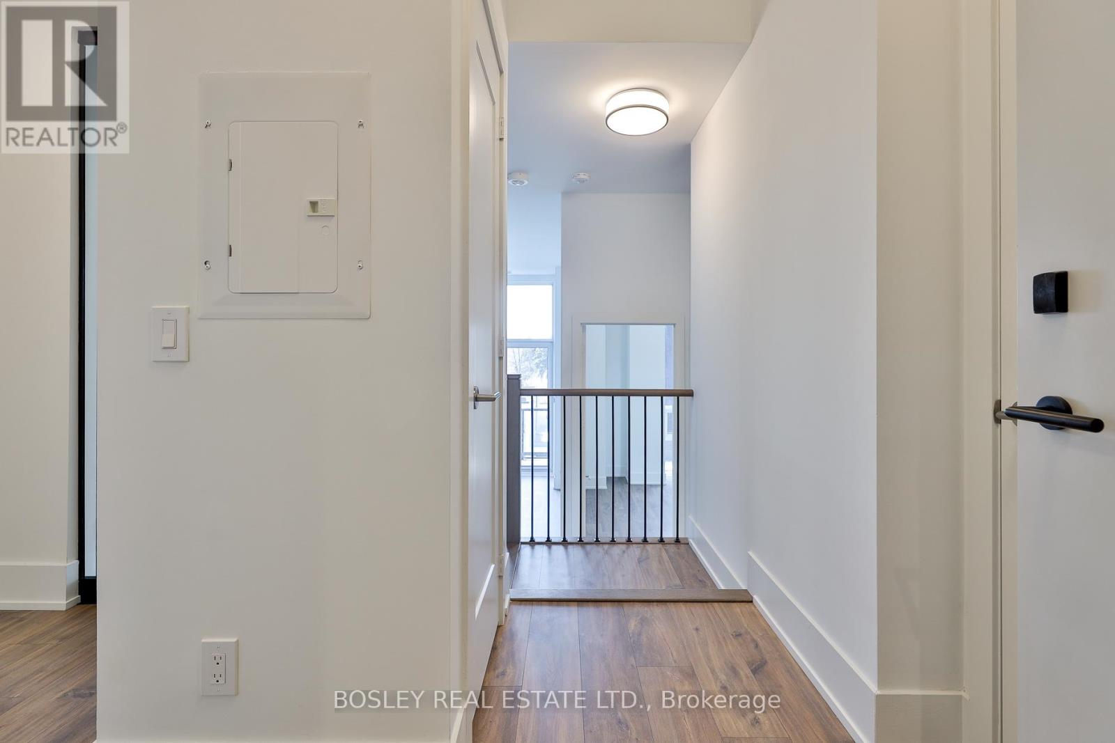 411 - 115 Denison Avenue, Toronto, Ontario  M5T 0E6 - Photo 2 - C12690688