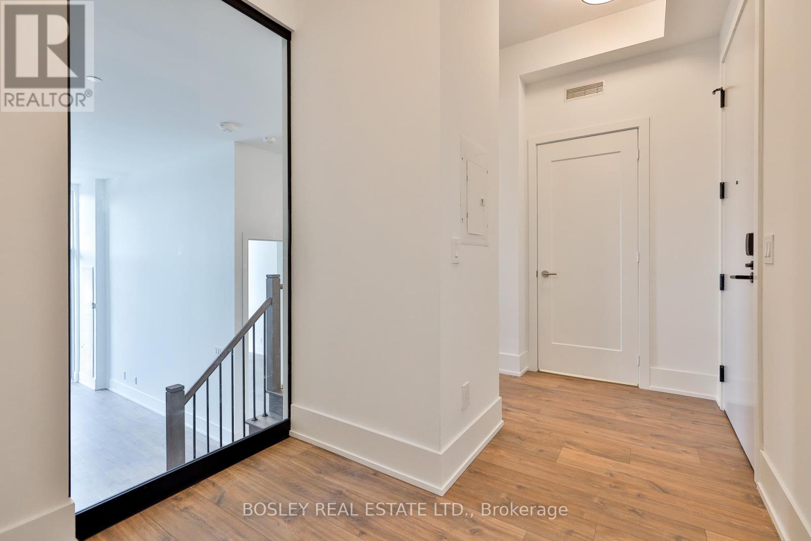 411 - 115 Denison Avenue, Toronto, Ontario  M5T 0E6 - Photo 4 - C12690688