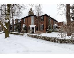 68 CLUNY DRIVE, Toronto, Ontario